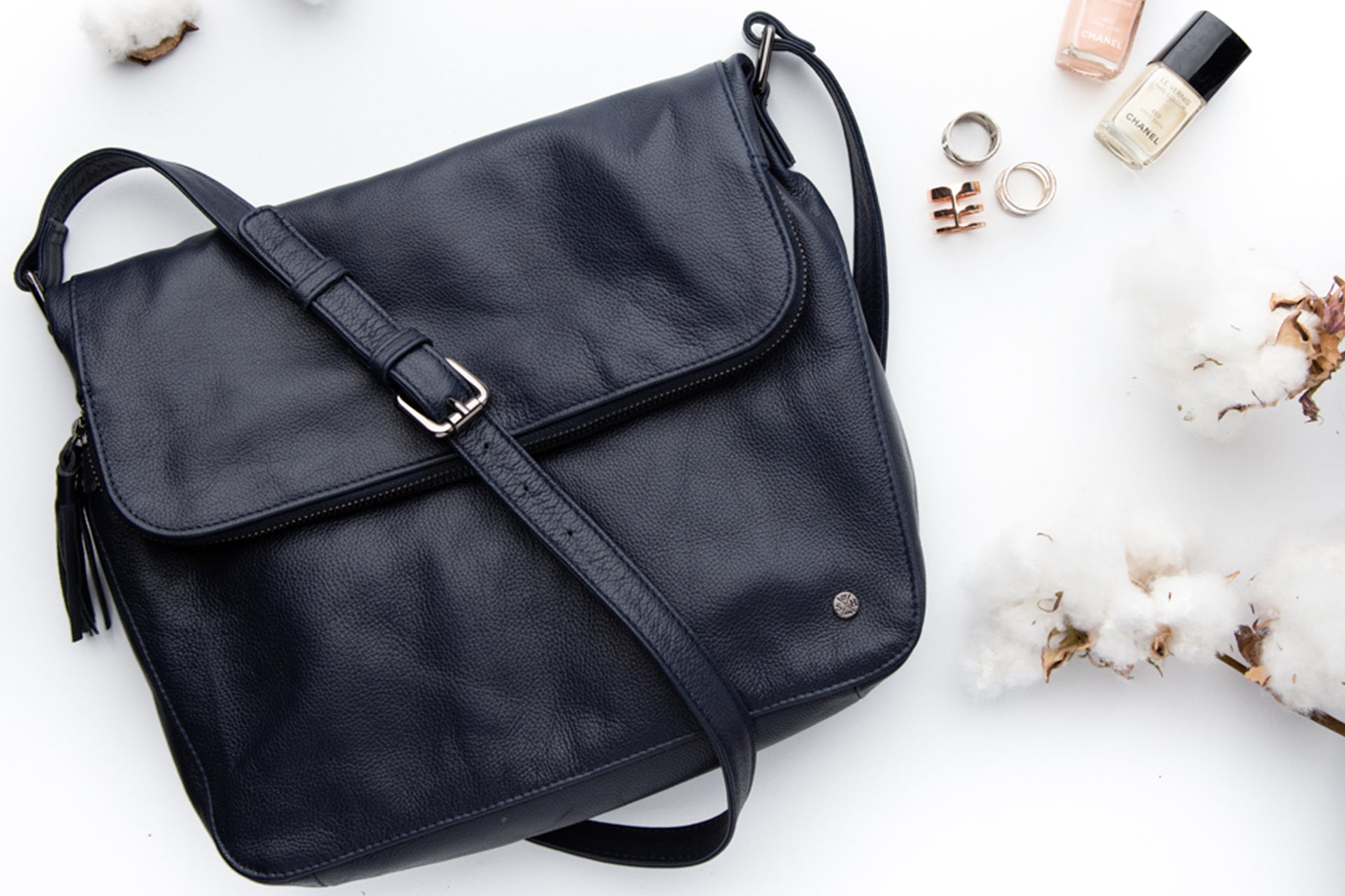 Limited Edition: Alexa Satchel Leather Bag In Navy