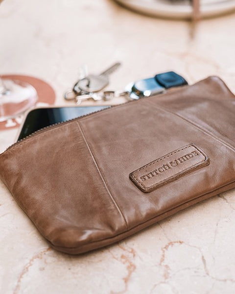 Lennox Pouch
