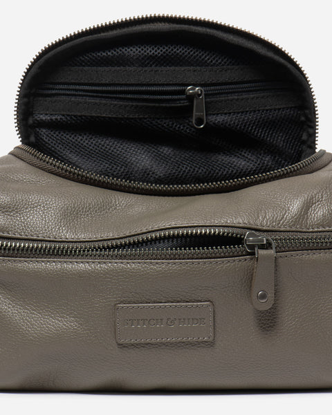 Jett Toiletry Bag