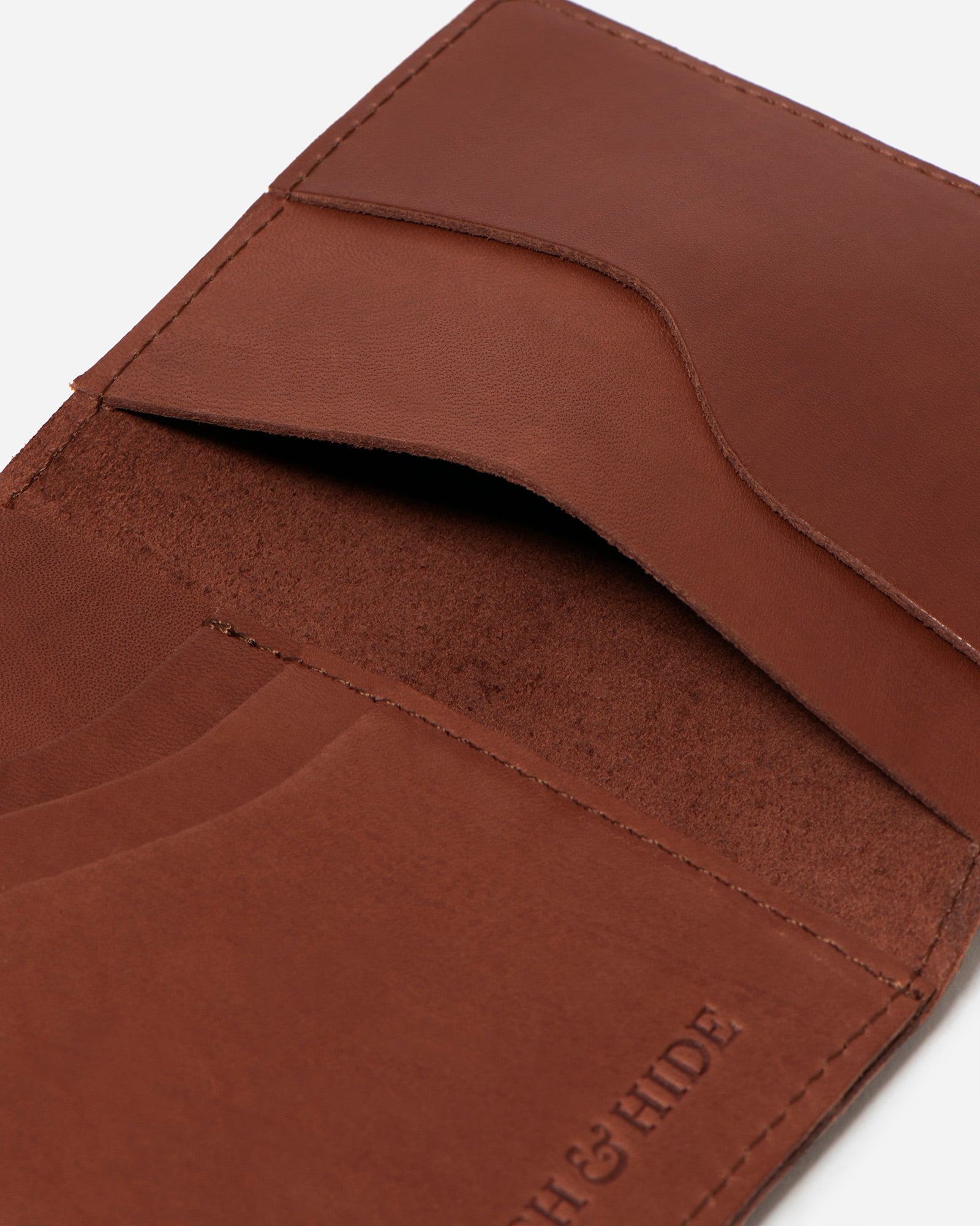 Cameron Wallet Men's Bifold Leather Wallet Stitch & Hide