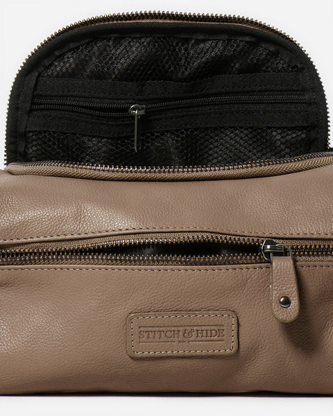 Jett Toiletry Bag