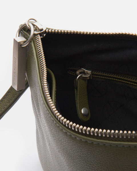 Cassie Clutch